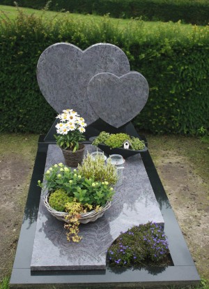 grafmonument hart graniet begraafplaats baarn
