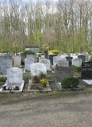 muiden algemene begraafplaats grafstenen