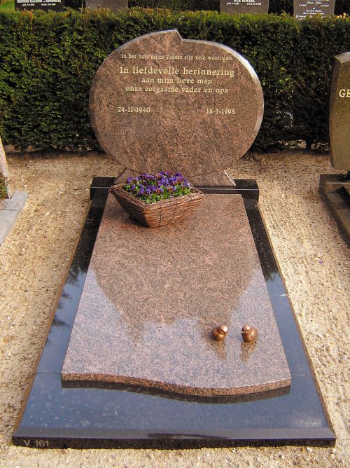 Enkel monument Dakota en Zwart graniet (EM12) Enkel monument Dakota en Zwart graniet (EM12)