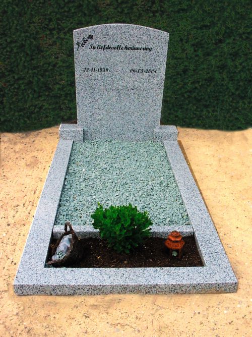 Enkel monument Madesu Grey graniet (EM018) Enkel monument Madesu Grey graniet (EM018)