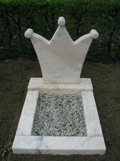 Kindermonument Rose Aurora Kindermonument Rose Aurora