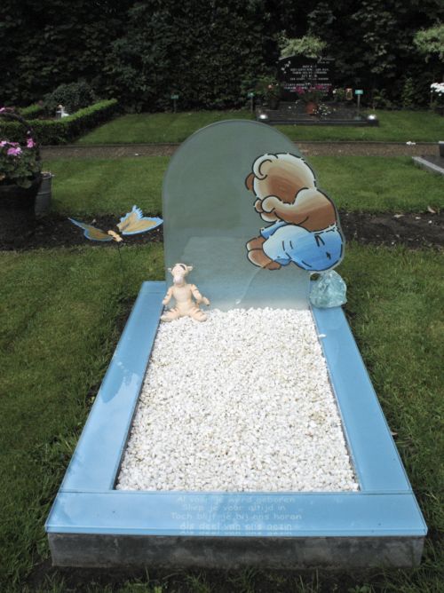 Kindermonument glas