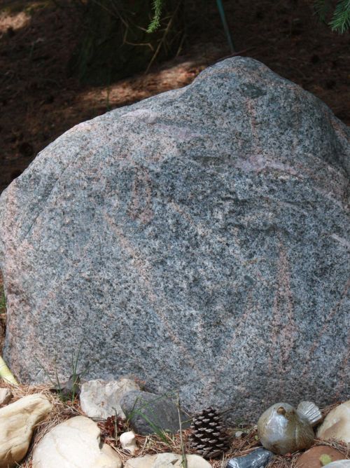 Ruwe steen zwerfkei Ruwe steen zwerfkei