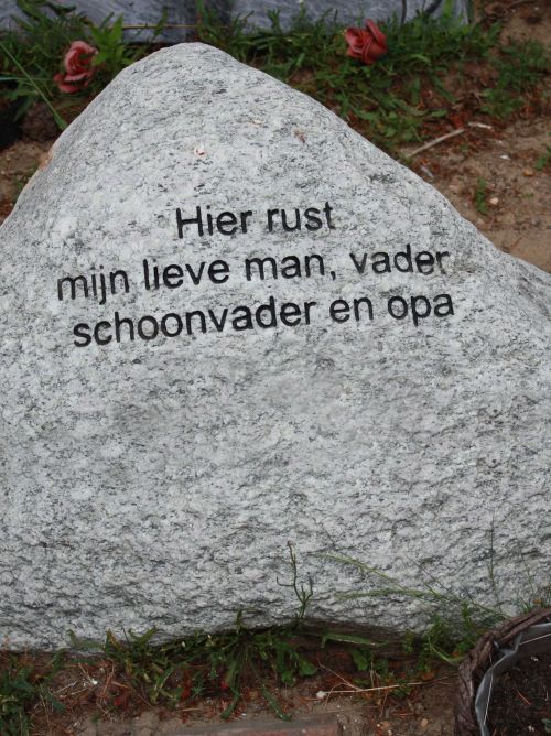 Ruwe steen zwerfkei Ruwe steen zwerfkei