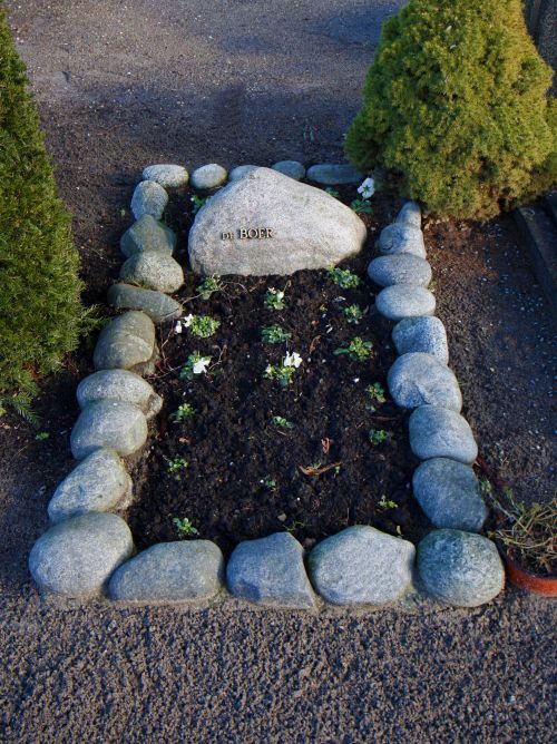 RS 036 Zwerfkei met rand van keien RS 036 Zwerfkei met rand van keien