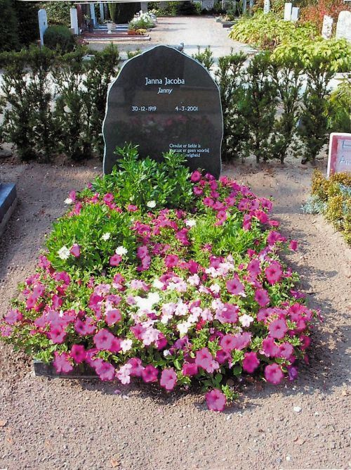 Staand monument Zwart graniet Staand monument Zwart graniet