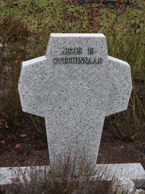 Staand monument Bianco Sardo graniet Staand monument Bianco Sardo graniet