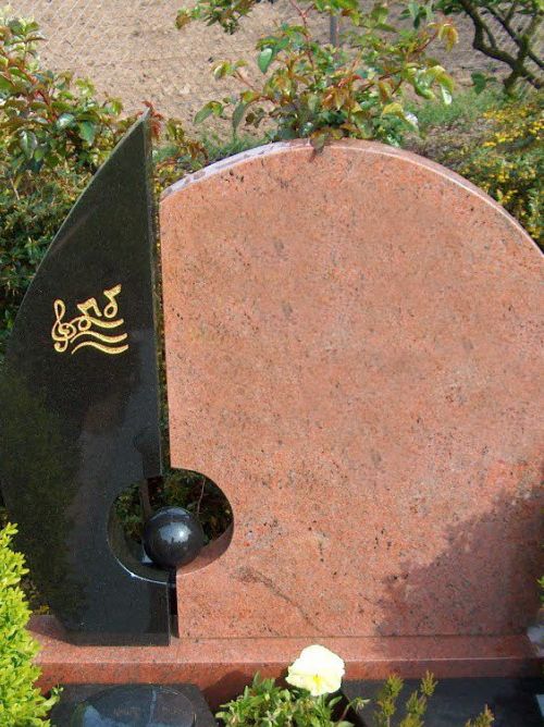 Staand monument Multicolor Red graniet Staand monument Multicolor Red graniet