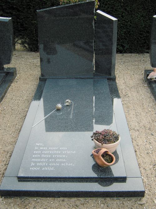 Enkel monument Impala graniet (EM029) Enkel monument Impala graniet (EM029)