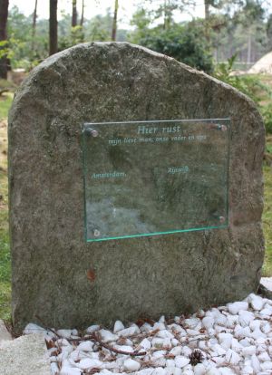 Glasplaat op natuursteen Glasplaat op natuursteen