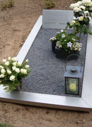 RVS rand met tekstplaat RVS rand met tekstplaat